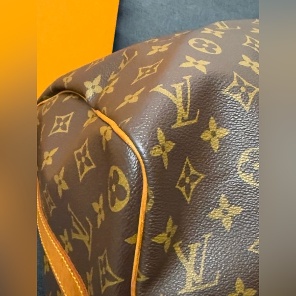Louis Vuitton Monogram Keepall Bandolier 45 bag - Picture 10 of 17